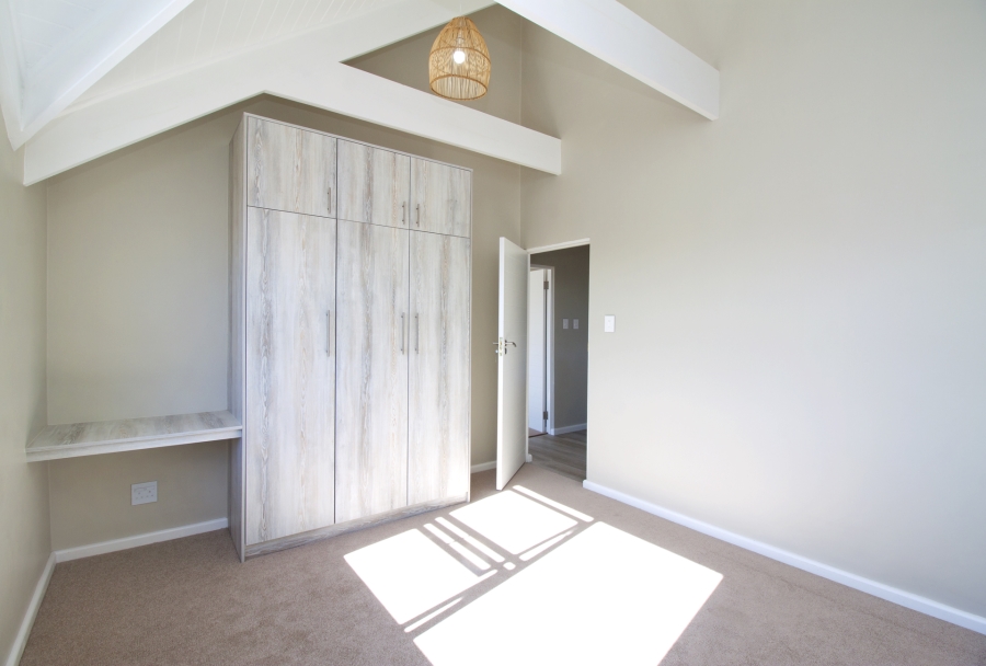 4 Bedroom Property for Sale in Kommetjie Western Cape